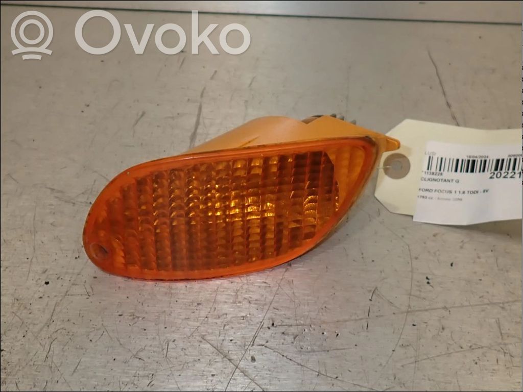 Ford Focus Front indicator light 
