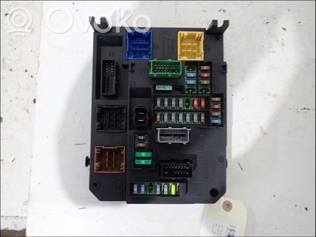 Citroen C4 II Fuse module 