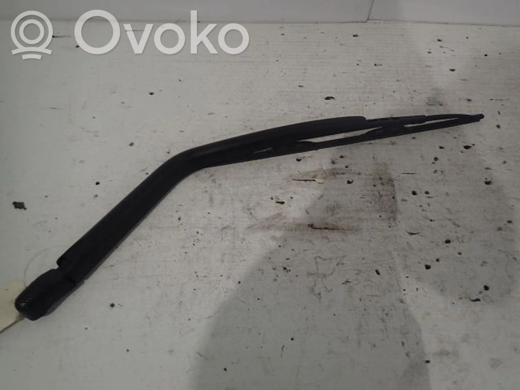 Renault Megane I Ramię wycieraczki szyby tylnej 