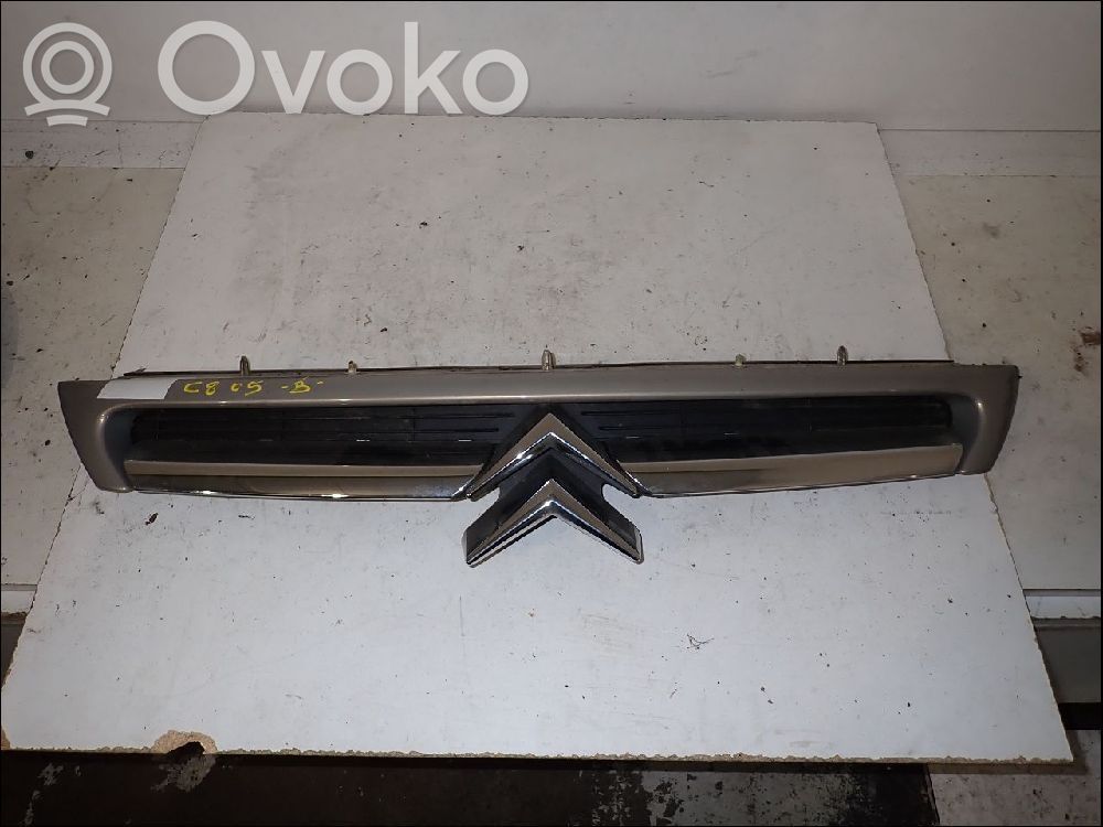 Citroen C8 Front bumper upper radiator grill 
