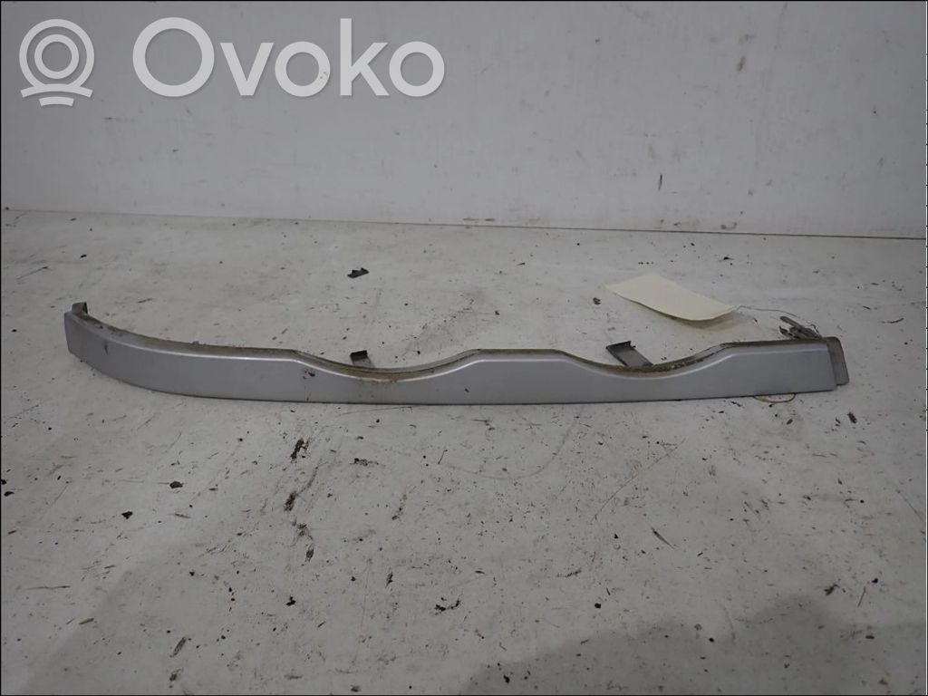 Front bumper upper radiator grill