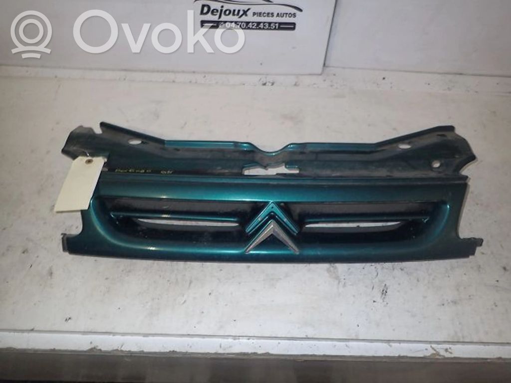 Citroen Berlingo Front bumper upper radiator grill 