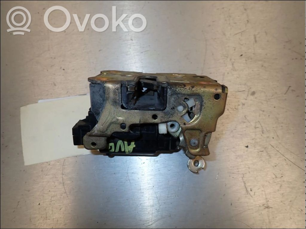 Renault Master II Front door lock 