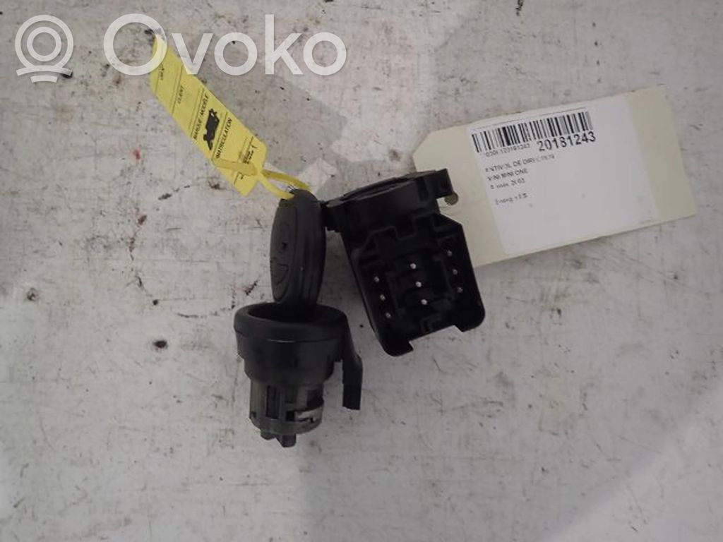 Mini One - Cooper R50 - 53 Steering wheel lock 