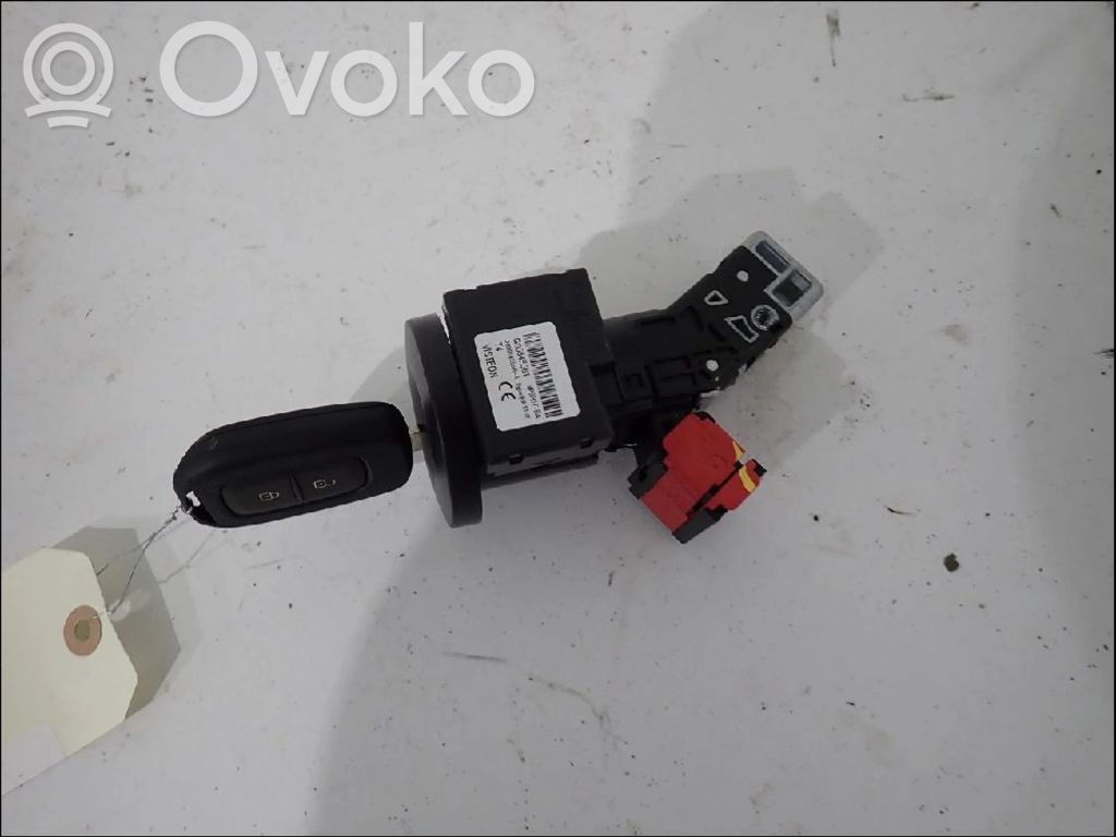 Dacia Sandero Steering wheel lock 