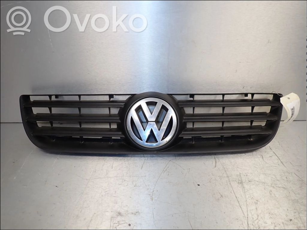 Volkswagen Polo IV 9N3 Maskownica / Grill / Atrapa górna chłodnicy 