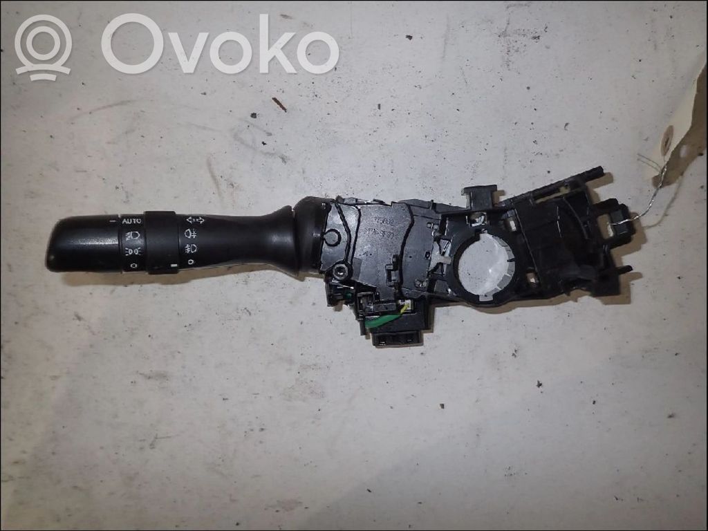 Toyota Yaris Palanca de intermitentes 