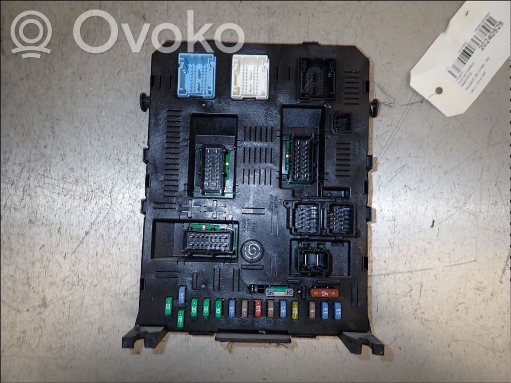 Peugeot 307 Fuse module 