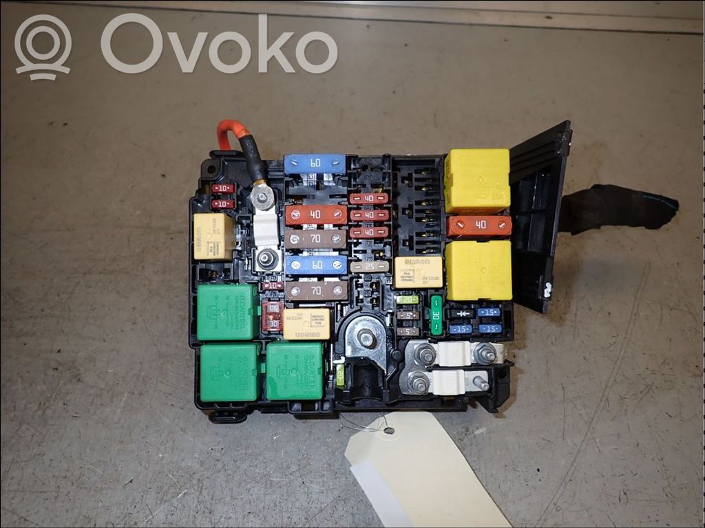 Peugeot 308 Módulo de fusible 