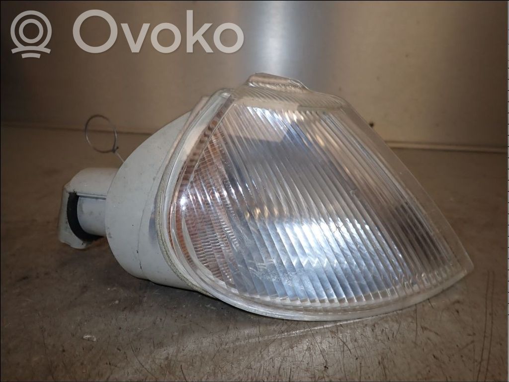 Renault Laguna I Kierunkowskaz przedni 