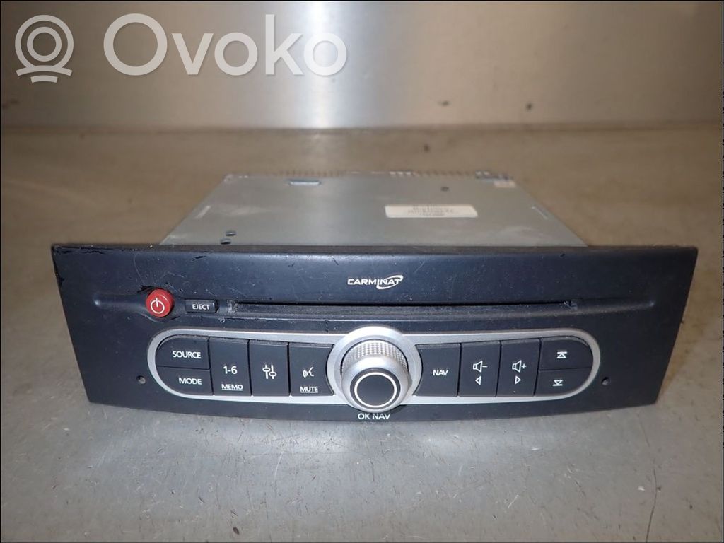 Renault Laguna II Panel / Radioodtwarzacz CD/DVD/GPS 