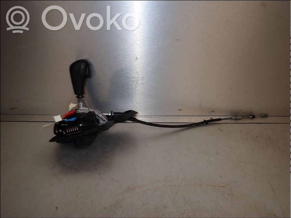 BMW 3 E90 E91 Pavarų perjungimo mechanizmas (kulisa) 