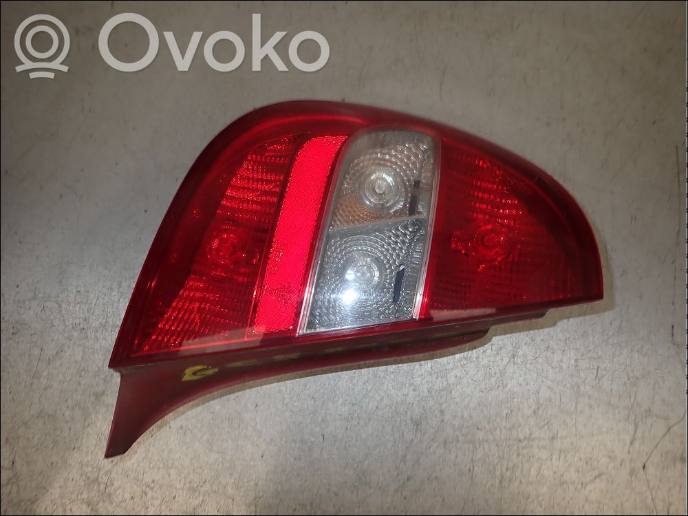 Citroen C5 Aizmugurējais lukturis virsbūvē 