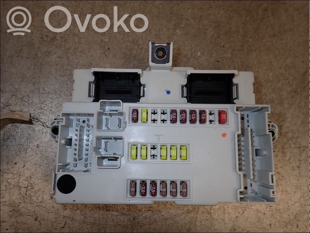 Fiat 500L Fuse module 