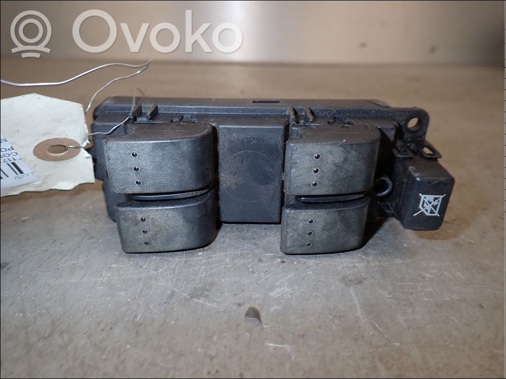 Mazda 3 I Electric window control switch 