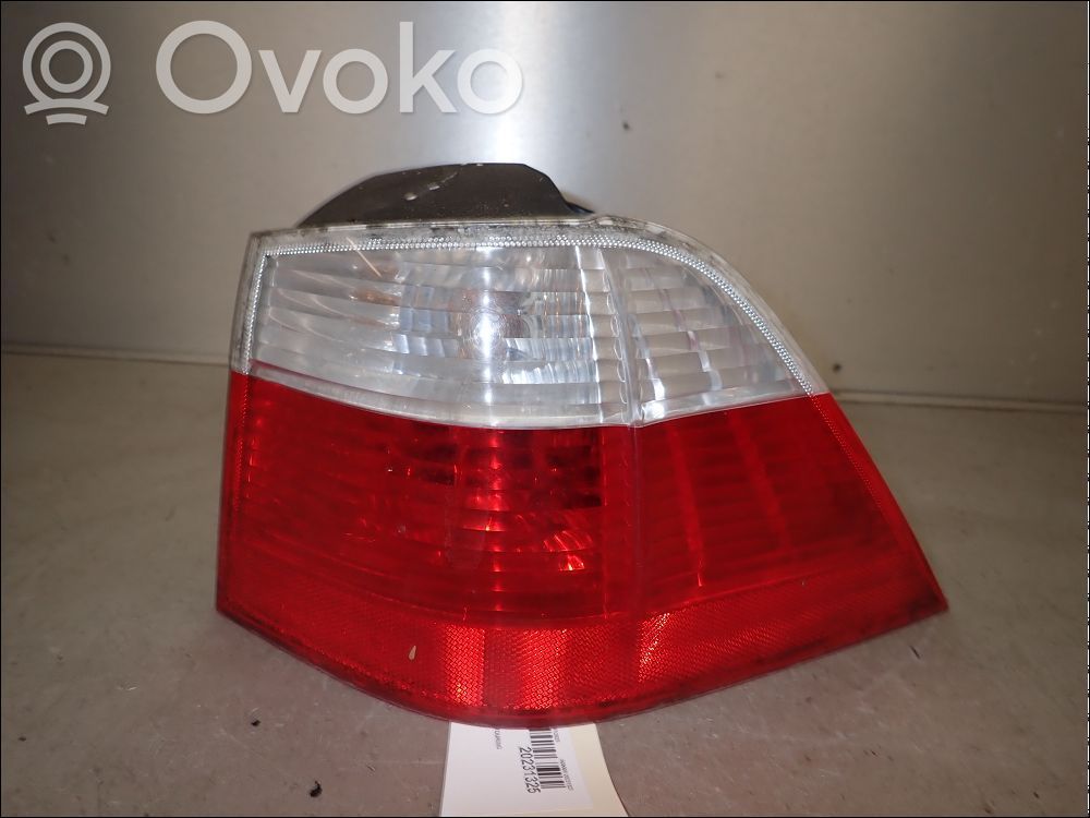 BMW 5 E60 E61 Aizmugurējais lukturis virsbūvē 