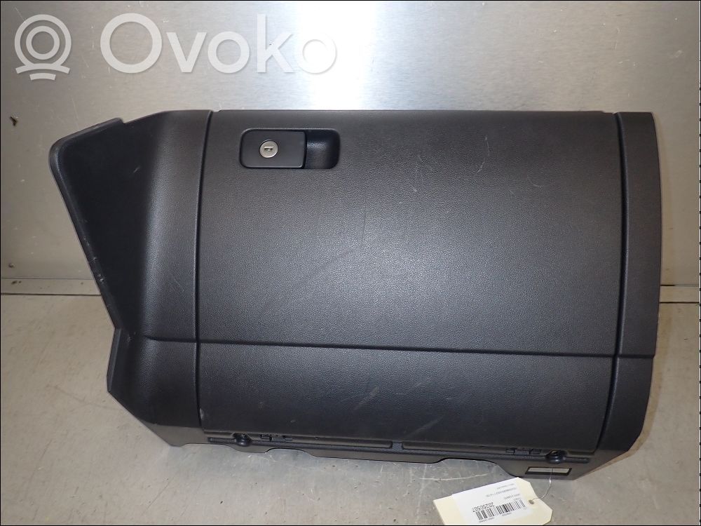 Volkswagen Golf VII Schowek deski rozdzielczej 