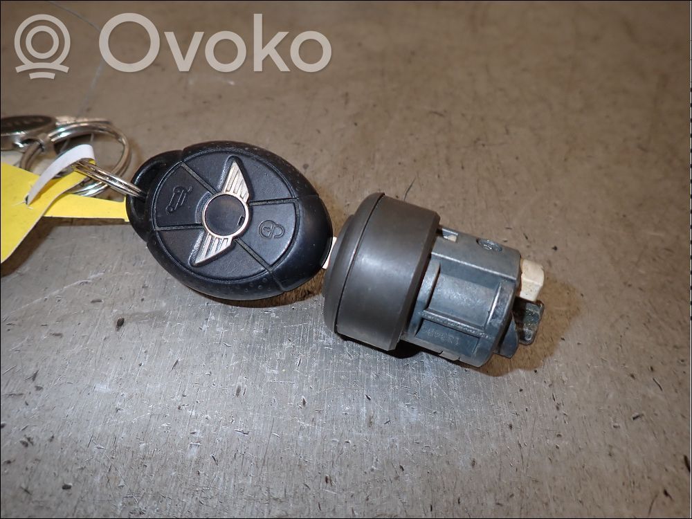 Mini One - Cooper R50 - 53 Steering wheel lock 