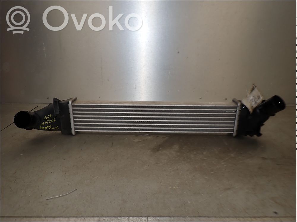 Dacia Logan I Chłodnica powietrza doładowującego / Intercooler 