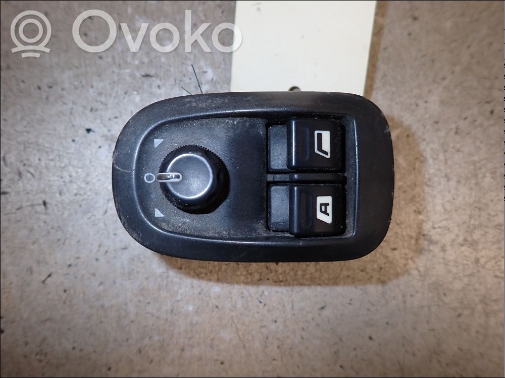 Peugeot 306 Electric window control switch 