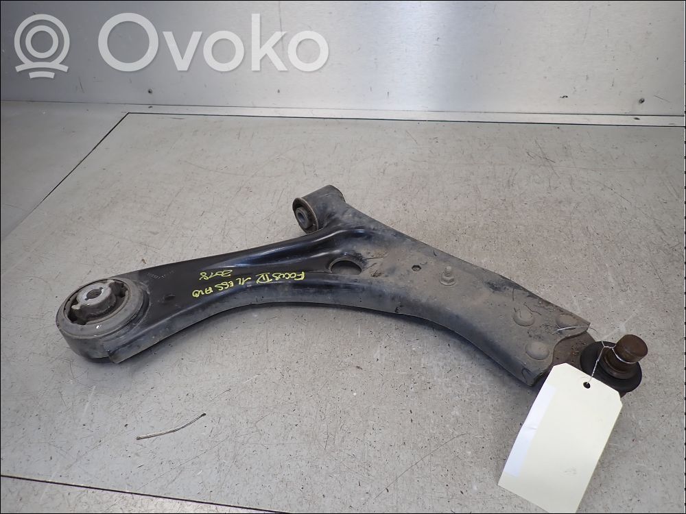 Ford Focus Front lower control arm/wishbone 