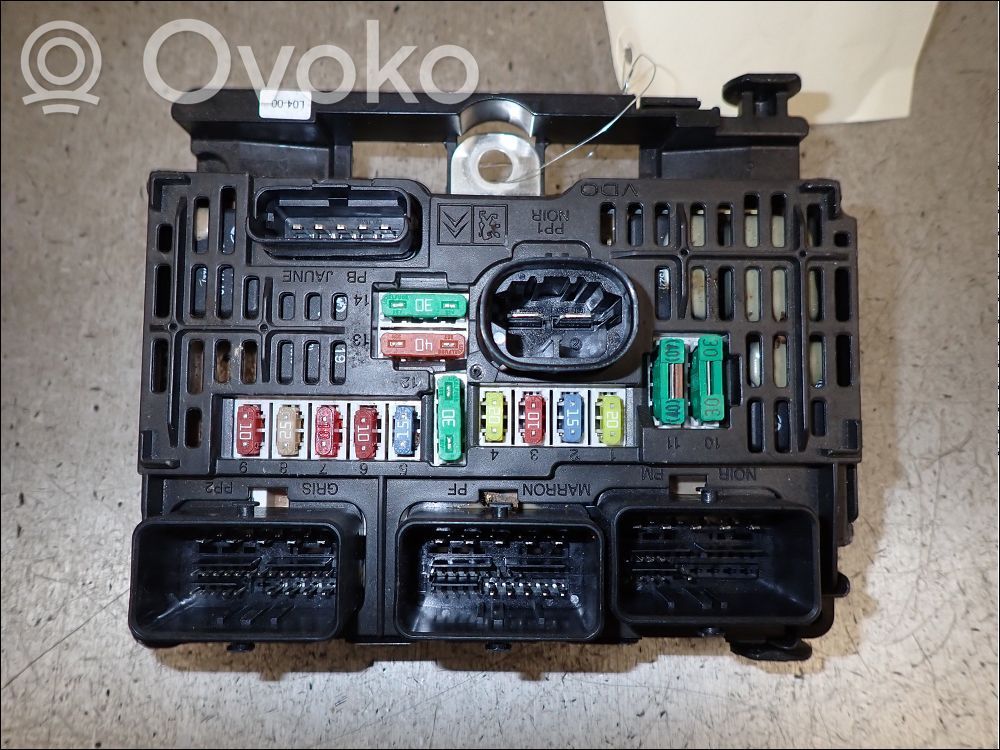 Peugeot 307 Fuse module 