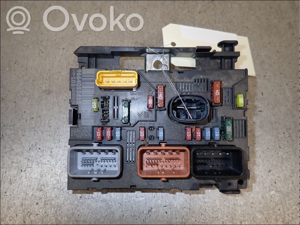 Citroen C3 Fuse module 