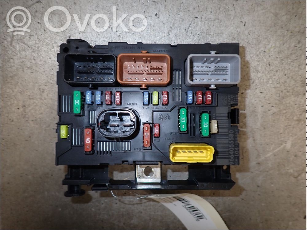 Peugeot 207 Fuse module 
