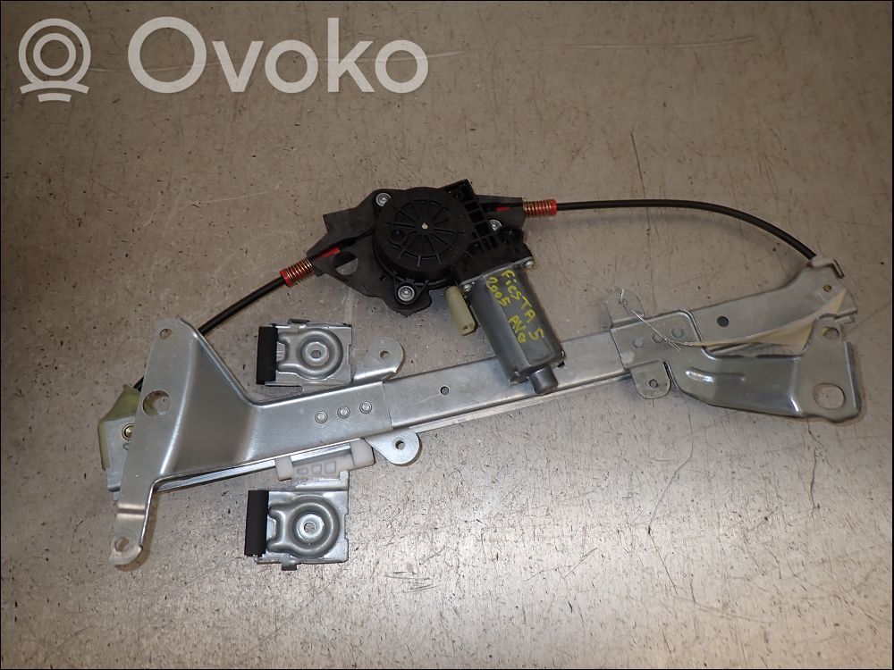 Ford Fiesta Macara ușă față cu motor 