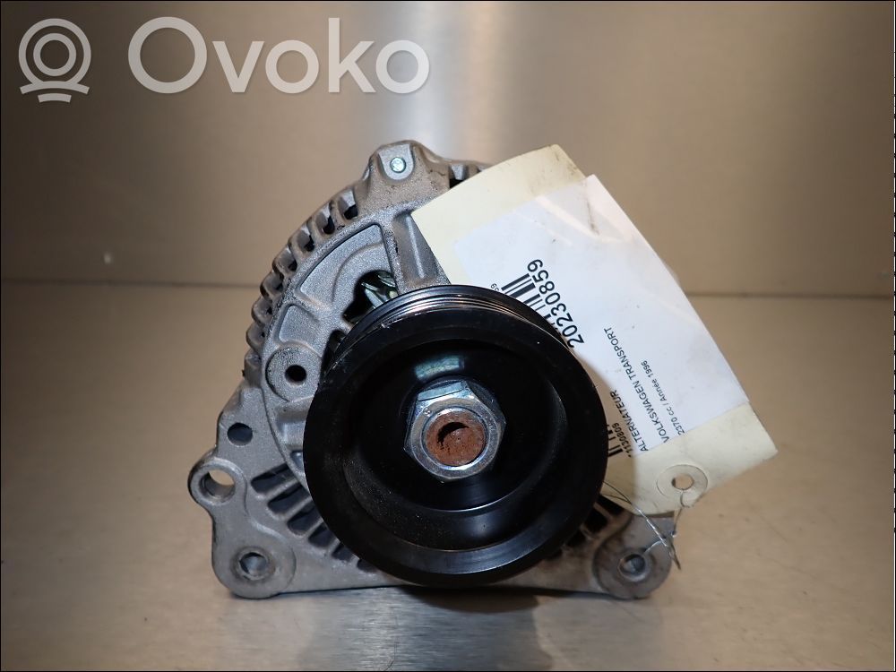 Volkswagen Golf III Generator/alternator 