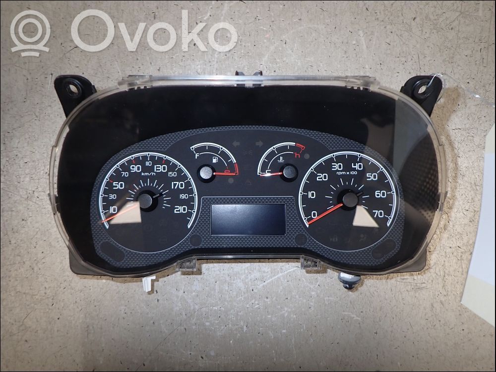 Citroen Nemo Geschwindigkeitsmesser Cockpit 