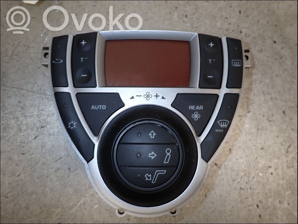 Peugeot 807 Climate control unit 