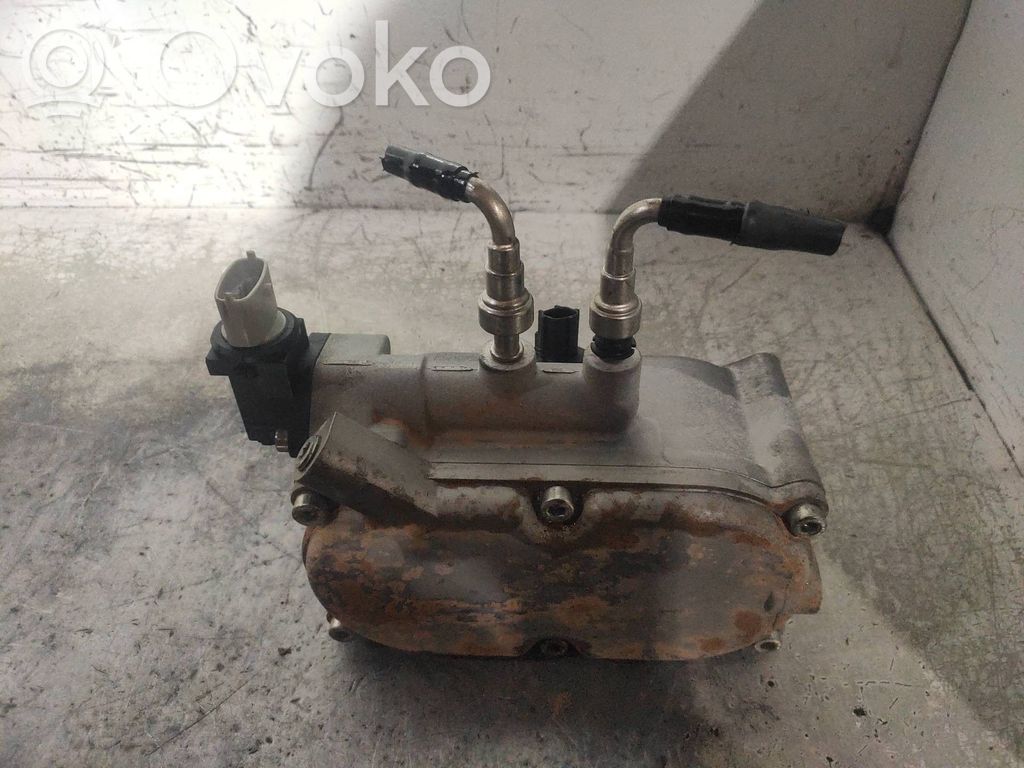 Fuel filter   68090648AB