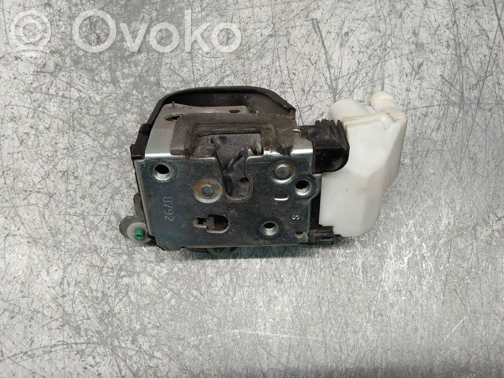 Bloķēt motoru   3P