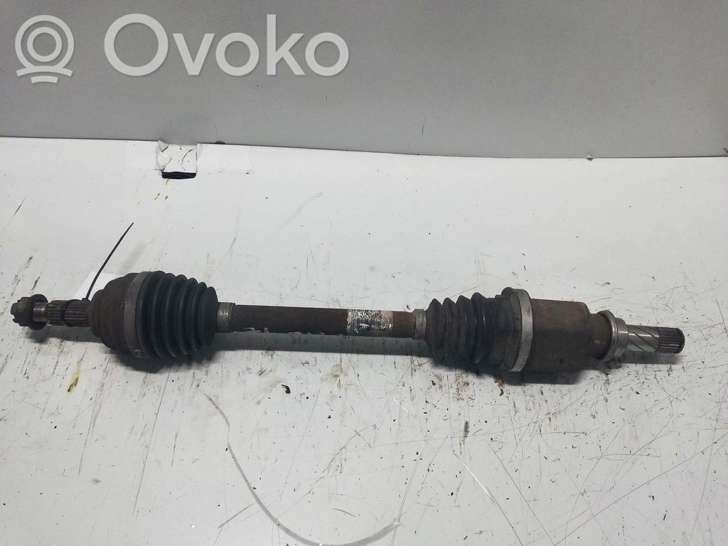 Priekinis pusašis   8200499585,15DCI
