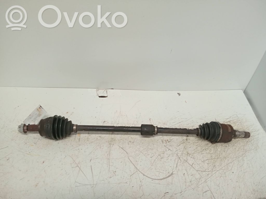 Opel Corsa D Etuvetoakseli 
