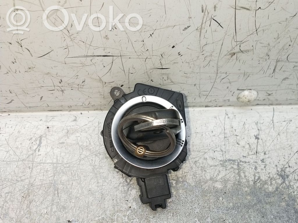 Volvo S40, V40 Užvedimo spynelė 