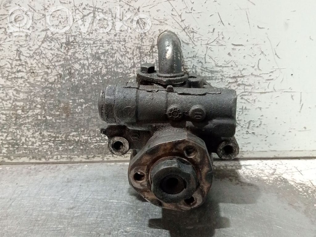 Ohjaustehostimen pumppu   19TDI
