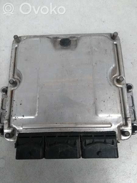 Unidad de control/módulo del motor   0281010633,HOM8200051609,8200119842