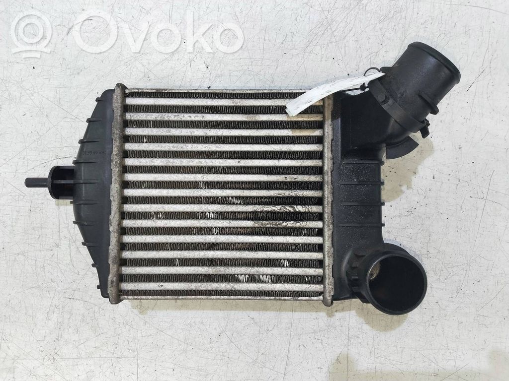 Fiat Punto (188) Interkūlerio radiatorius 
