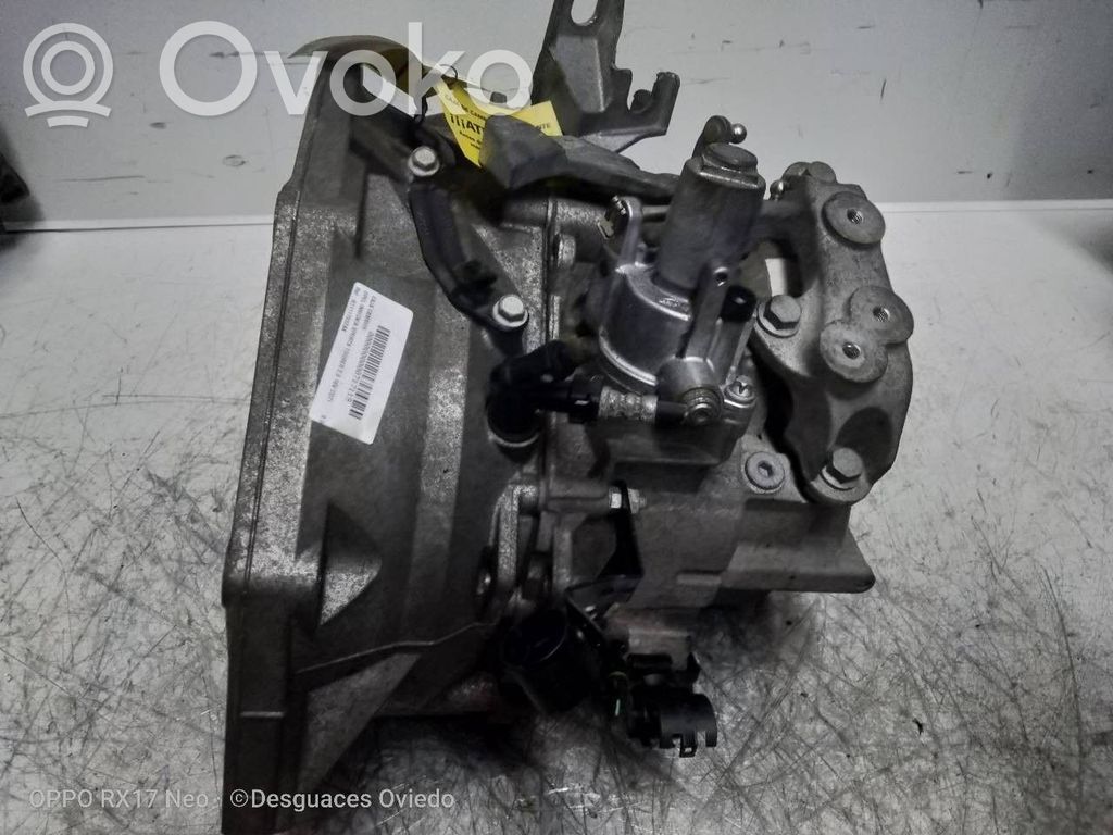 Opel Insignia A Mechaninė 5 pavarų dėžė 