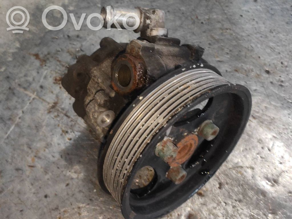 Audi A8 S8 D3 4E Power steering pump 