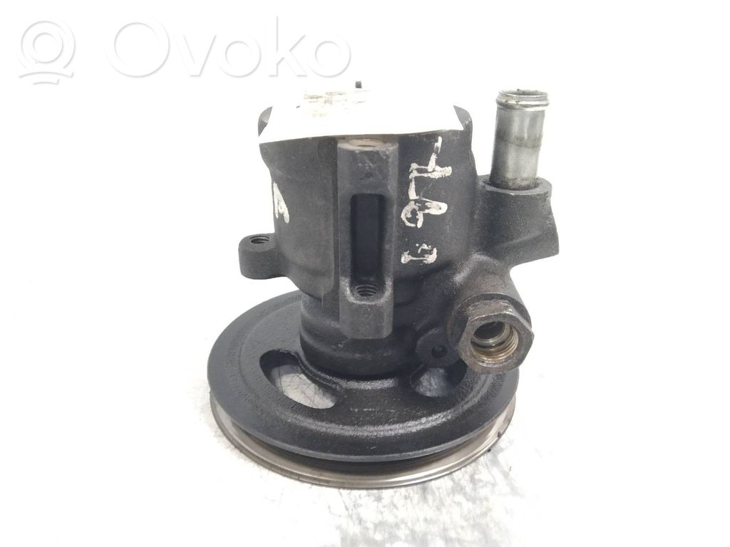 Opel Corsa B Power steering pump 