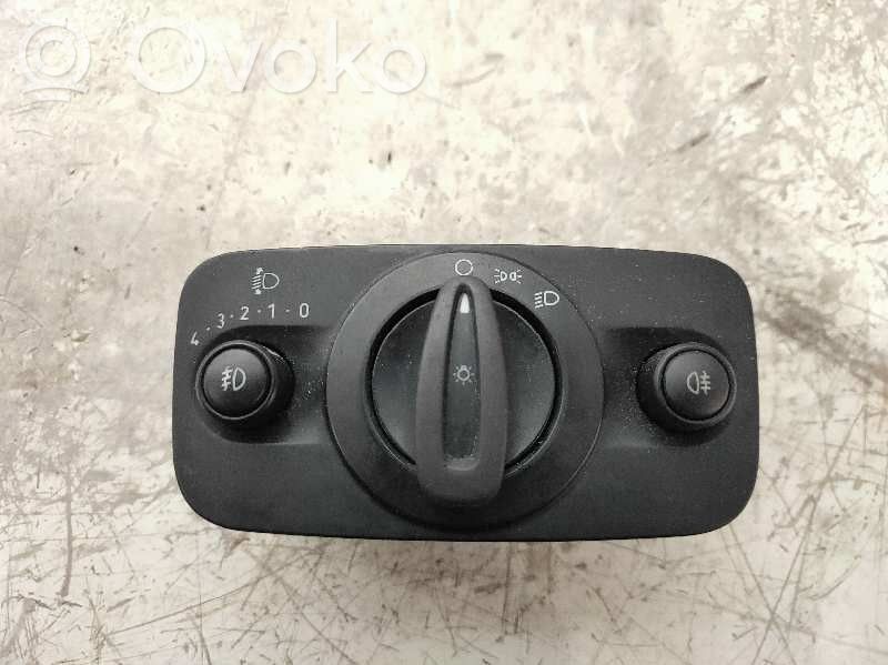 Interruptor de control del panel de luces   AA6T18B955BB