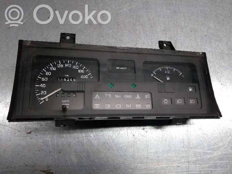 Renault Clio I Speedometer (instrument cluster) 