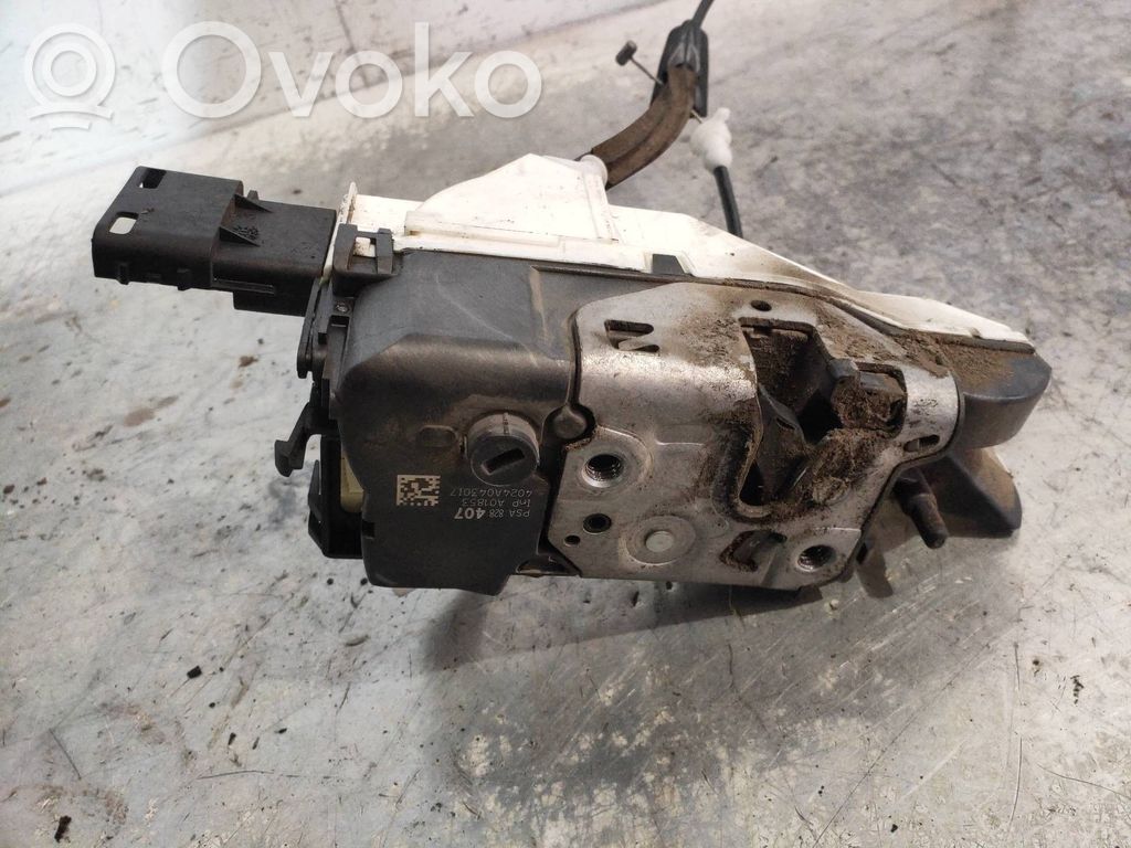 Citroen Berlingo Etuoven lukon moottori 