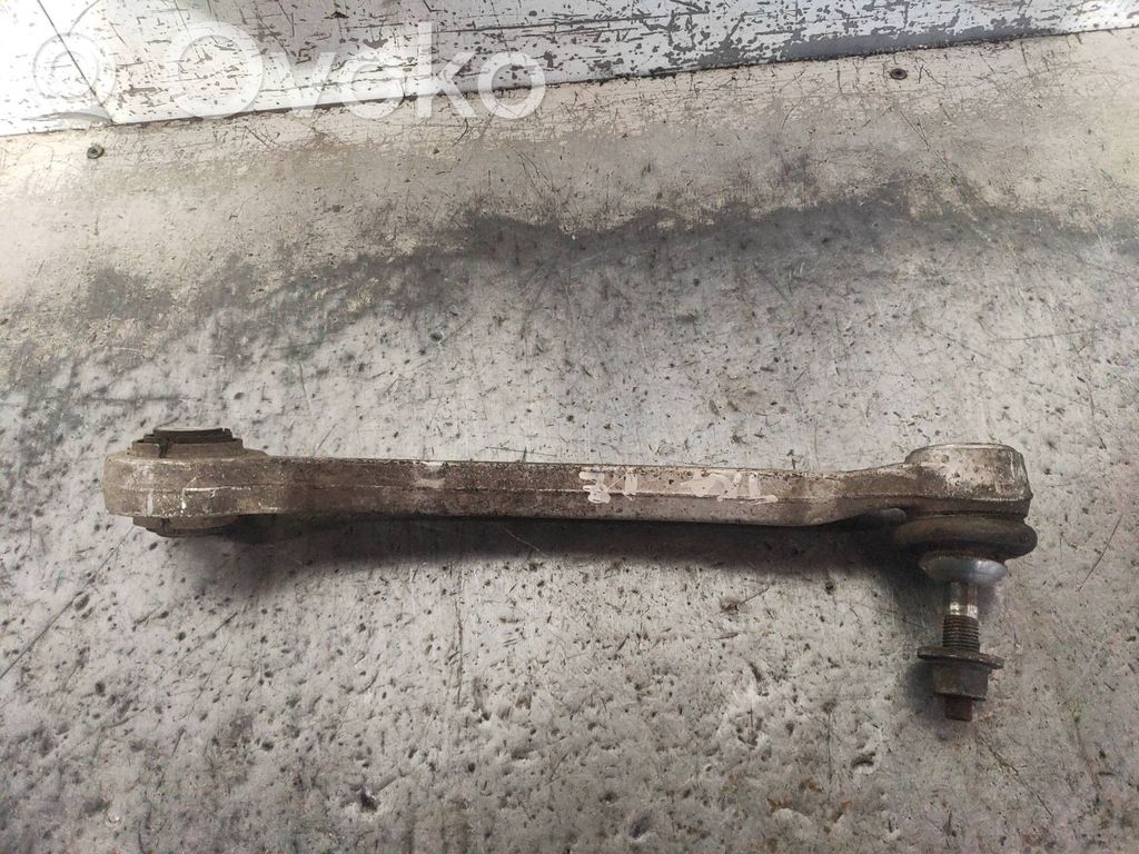 Rear control arm   6770969