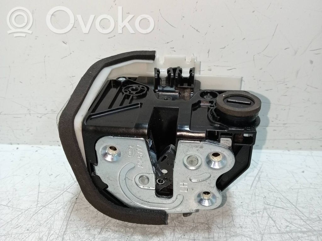 Motor de cierre de puerta trasera   A045777