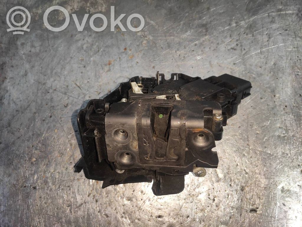Ford Focus Priekinės spynos varikliukas 