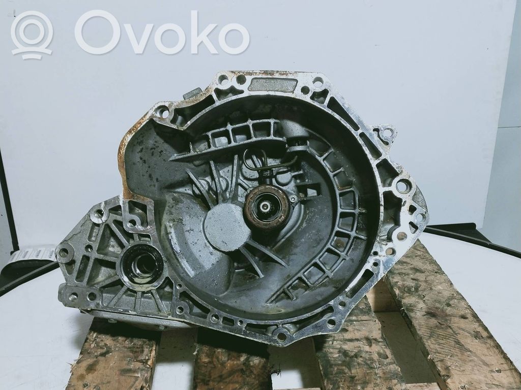 Opel Corsa D Manual 5 speed gearbox 